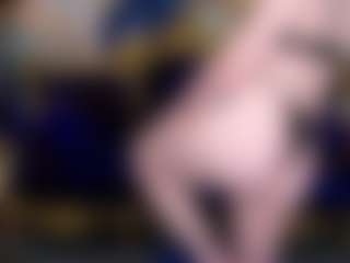 Live cam show with DramaQuenn - Blue Eyes on Camsoda