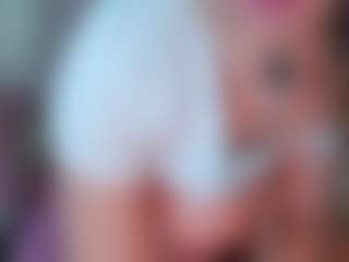 manelyk222's Live Sex Cam Show