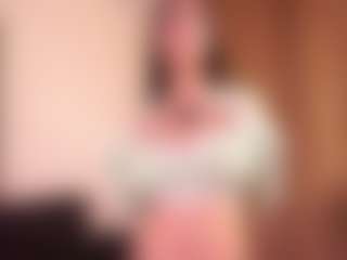 Live cam show with GennyPestone - Ass Clapping on Instabang