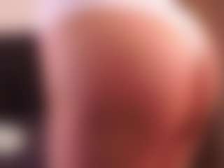 Live cam show with GennyPestone - Nipple Piercings on SpunkLive