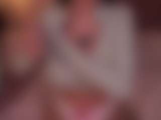 Live cam show with GennyPestone - Anal Toys on Camiplay Live