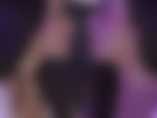 Live cam show with Naomi And Emma - HD on Camming Site