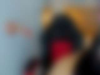 Live cam show with ALAIALESTER - Skinny on CamClone