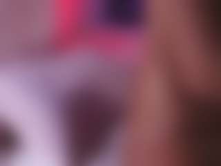 bananili MILF webcam performer live streaming