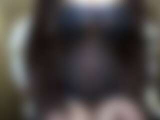 Queenslender211's Live Sex Cam Show