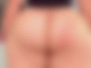 Live cam show with aurora-tziu - Cute on CamwithHer