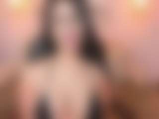 Live cam show with Melina-Rouge - Ride on Chatstar