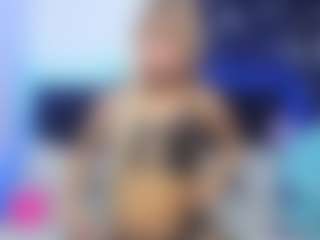 Live cam show with SweetBoyx - Brown Eyes on Dolls Live