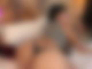 Live cam show with dana-daree - Muscle on hotwifechat.live
