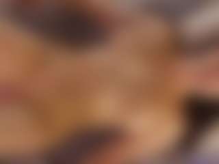Live cam show with Ketrinlove - Petite MILF on SxyPornLive