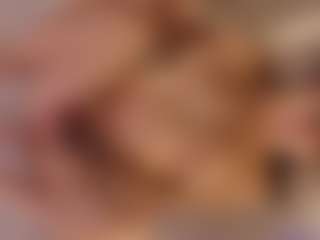 Live cam show with Ketrinlove - Striptease MILF on Livezox