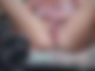 Live cam show with cccherrybomb23 - Green Eyes on Camsoda