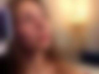 EllisPickMe's Live Sex Cam Show