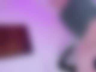 Live cam show with Salome Saenz - Mistress on CamwithHer