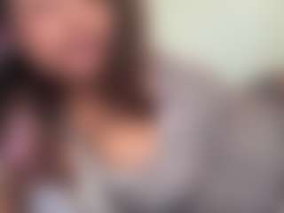 yourmamisilk's Live Sex Cam Show