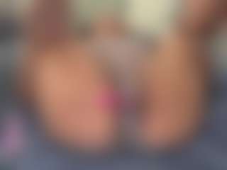 yourmamisilk's Live Sex Cam Show