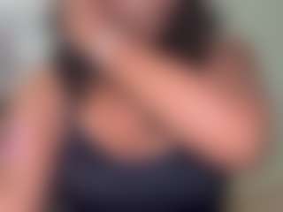 yourmamisilk's Live Sex Cam Show