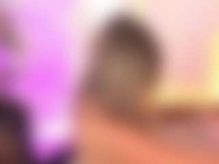 Agatha-Brooks-T MILF webcam performer live streaming