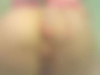 Live cam show with EveFina - Striptease Granny on hotwifechat.live