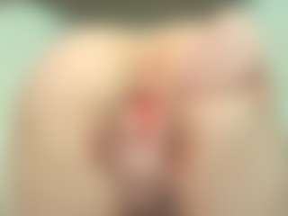 Live cam show with EveFina - Orgasm on EXY