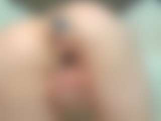 Live cam show with EveFina - Striptease Granny on LiveSexCams6
