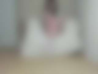 Live cam show with EveFina - Striptease Granny on Streamer API