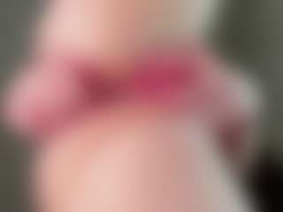 Live cam show with EveFina - Public Mature on Camsoda Late Night