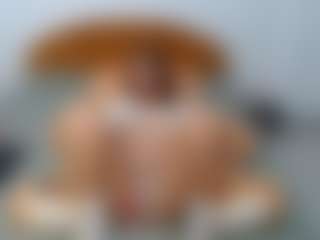 Live cam show with ishaRose - Butt Plug on Dolls Live