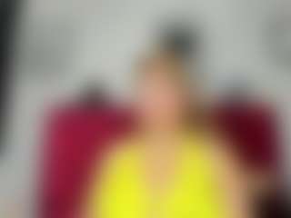 Live cam show with kazsandrah - Middle Aged on SquirtSoMuch