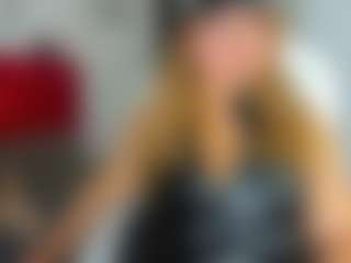 Live cam show with kazsandrah - Middle Aged on StripNow