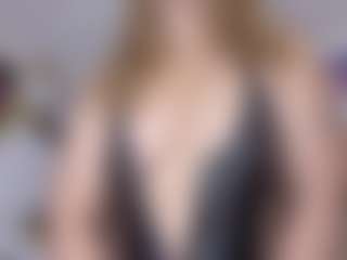 Live cam show with kazsandrah - Brown Eyes Mature on pussylord.com