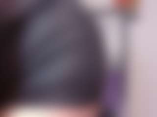 Live cam show with kazsandrah - Granny on parknlotfishbdy