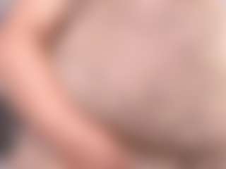 Live cam show with kazsandrah - Blonde Hair Curvy on livesexfox.com