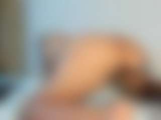 Live cam show with Lia Ashley - Exhibitionist on LiveSexCams6