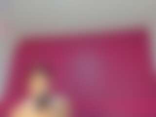 Sarenluxx's Live Sex Cam Show
