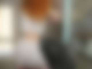 Live cam show with Vanessa - Mouth on TeamSkeetLive