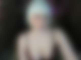 Live cam show with EvaLawrence - Thin on Gym Cam Girls