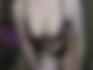 Live cam show with EvaLawrence - Thin on camwithhim.com