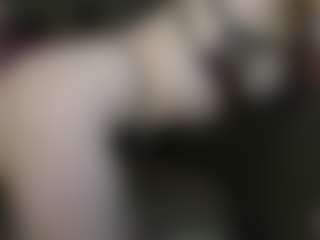 Live cam show with EvaLawrence - Teen (18+) on Sex Cam Show