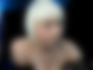 Live cam show with EvaLawrence - Striptease on Soda Cam