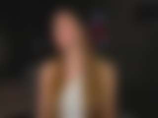 Live cam show with Evelyn - Green Eyes on Fling VIP Chat