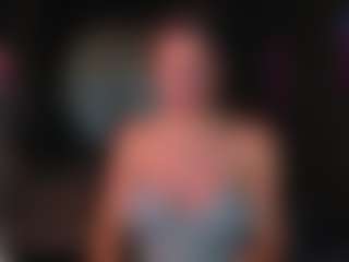 Evelyn's Live Sex Cam Show