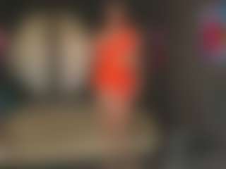 Evelyn's Live Sex Cam Show