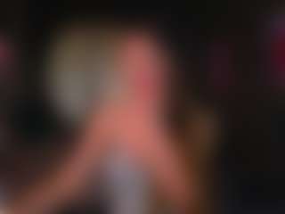 Evelyn's Live Sex Cam Show