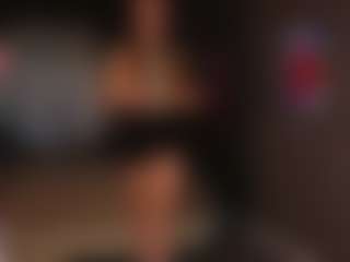 Live cam show with Evelyn - Green Eyes on AdultVida.com