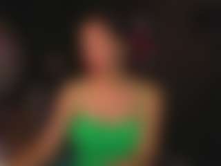 Live cam show with Evelyn - Green Eyes on Camsoda
