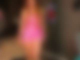 Live cam show with Evelyn - Green Eyes on Camsoda