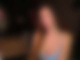 Live cam show with Evelyn - Athletic Middle Aged on Cam Slut