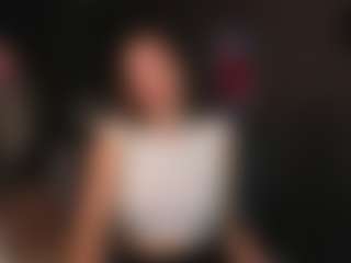 Live cam show with Evelyn - Handjob on Cam Slut