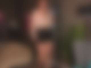 Live cam show with Evelyn - Mature on Pornisteam.com